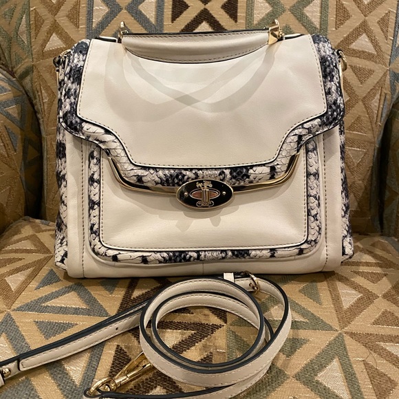 Coach Handbags - Coach bag